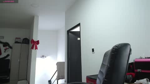 Snapshot of _mr_panda_ chatting on December 25, 5:37 am Panda  online show from December 25, 5:37 am