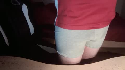 Snapshot of _n99 chatting on October 15, 8:37 am _n99 online show from October 15, 8:37 am