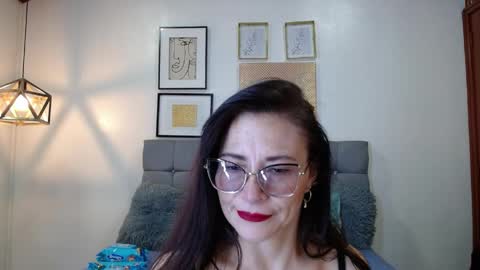 _naomi_s online show from April 9, 1:39 pm