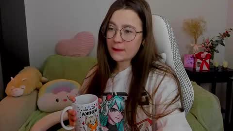 Mia with a big heart  online show from March 5, 2:57 am