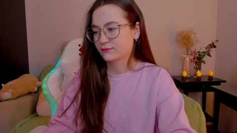 Mia with a big heart  online show from February 23, 3:35 am