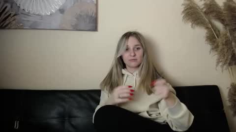 Nica online show from November 9, 3:48 pm