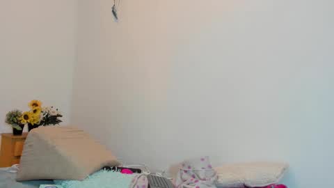 Nina online show from October 3, 3:48 am