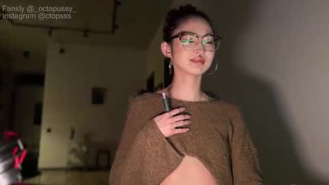 Mikayla online show from March 28, 12:34 am