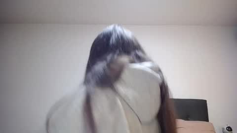 Paris online show from March 13, 8:12 pm