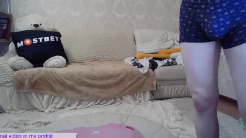 Snapshot of _pretty_fox_ chatting on January 9, 9:58 am _pretty_fox_ online show from January 9, 9:58 am