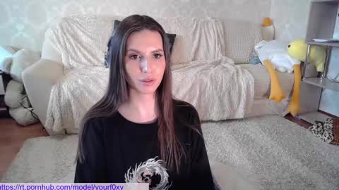 Snapshot of _pretty_fox_ chatting on March 6, 8:09 am _pretty_fox_ online show from March 6, 8:09 am