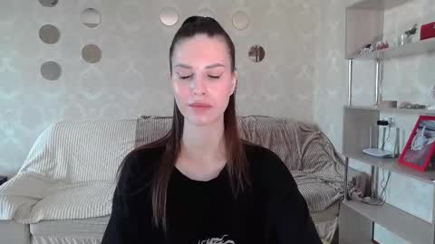 Snapshot of _pretty_fox_ chatting on September 30, 10:48 am _pretty_fox_ online show from September 30, 10:48 am