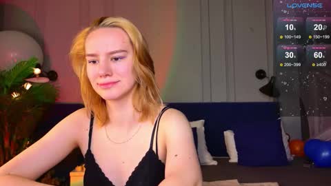 im Amy online show from November 26, 6:43 am