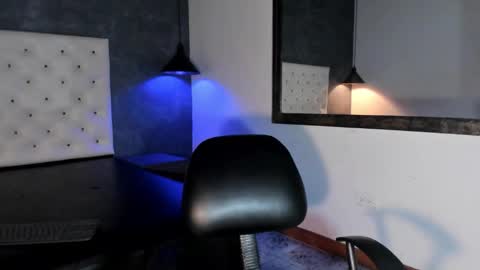 wav online show from December 19, 7:59 am