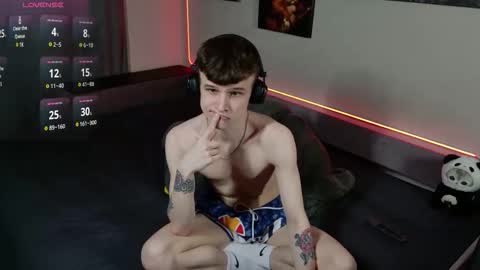 Reisy online show from May 2, 2:45 pm
