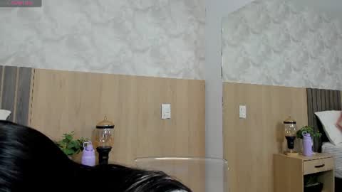 _samantagomez online show from June 12, 11:53 am