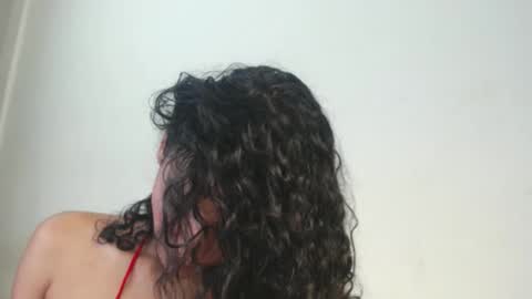 _sarahtomatto_ online show from March 9, 12:42 pm