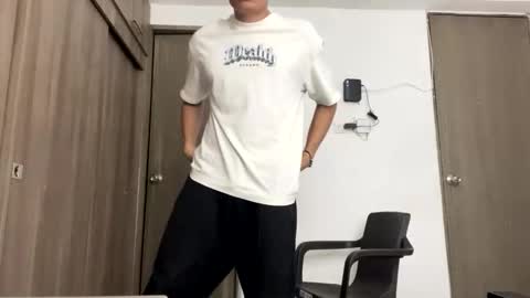 Juan Pablo-independent model online show from May 7, 2:07 am