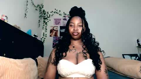 Abbie online show from May 25, 9:43 pm