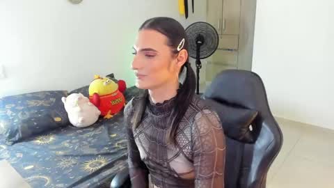 Shantall online show from May 17, 3:49 am