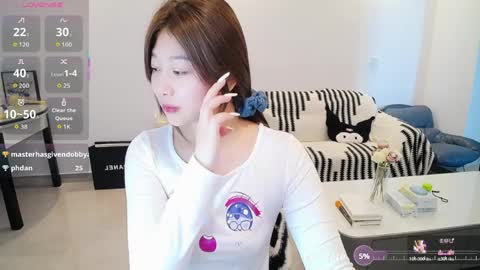 winni online show from April 10, 4:40 am