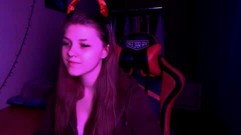 Mari online show from February 1, 4:37 pm