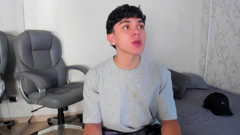 _taylorblack online show from April 4, 11:39 am