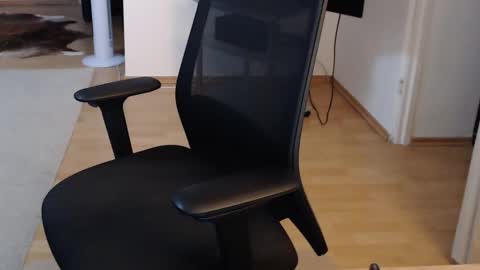 _trythis_ online show from November 25, 8:51 pm