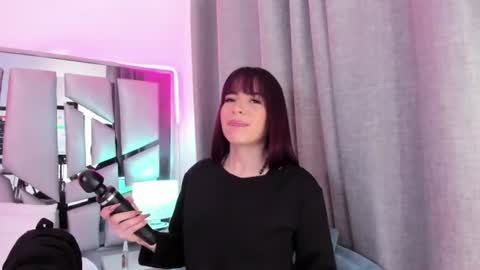 _valeria_saenz_ online show from June 11, 3:04 am
