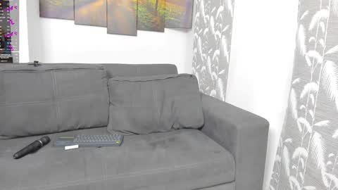 Snapshot of _violetadulce chatting on December 6, 11:30 pm Violeta online show from December 6, 11:30 pm