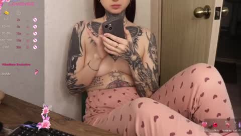 Alis online show from March 10, 6:45 pm