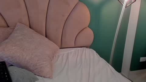  Vix  online show from January 15, 12:04 pm