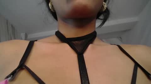 Snapshot of _wendy_b chatting on March 9, 3:49 pm  wendy  online show from March 9, 3:49 pm