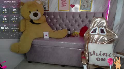 Snapshot of _wendy_b chatting on February 27, 8:09 pm  wendy  online show from February 27, 8:09 pm