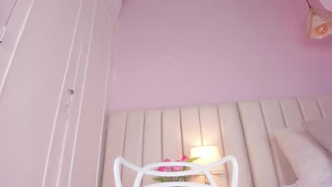 _wendy_x online show from March 28, 11:44 am