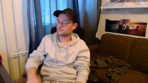 _whoisthatguy_ online show from May 15, 4:58 pm