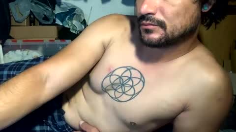 Snapshot of _yourdirtysecret_23 chatting on October 6, 3:41 pm _yourdirtysecret_23 online show from October 6, 3:41 pm