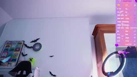 Polly online show from October 1, 3:00 pm