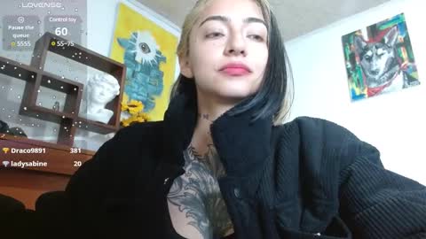 Snapshot of _zoebakers chatting on February 12, 1:37 pm Zoe  online show from February 12, 1:37 pm