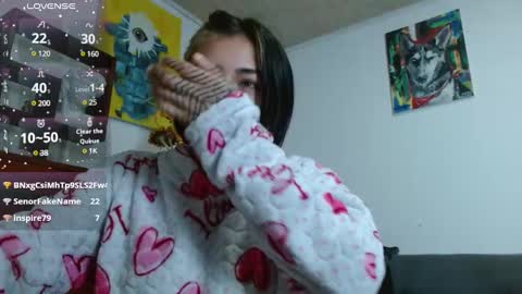 Snapshot of _zoebakers chatting on February 25, 1:10 pm Zoe  online show from February 25, 1:10 pm