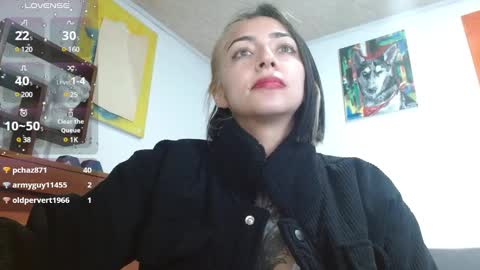 Snapshot of _zoebakers chatting on January 29, 12:45 pm Zoe  online show from January 29, 12:45 pm