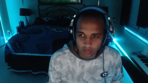 a4orce online show from March 11, 1:48 am