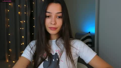 Mila and Jess online show from January 1, 2:51 am