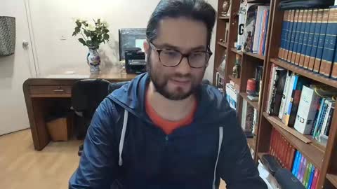 aalejandroov online show from March 9, 2:50 am