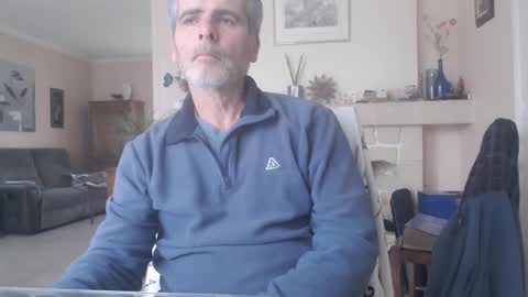 Aalex1717 online show from December 19, 12:00 pm