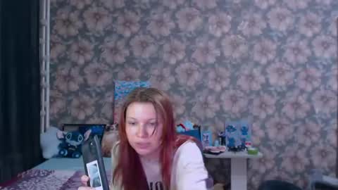 Alice online show from June 14, 7:38 pm
