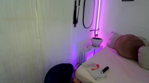 Aaliyahlayla online show from January 25, 4:56 am