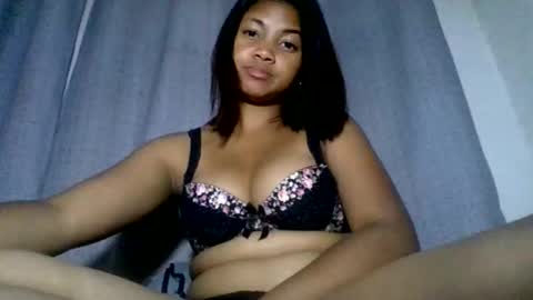 aariciah online show from January 7, 9:20 pm