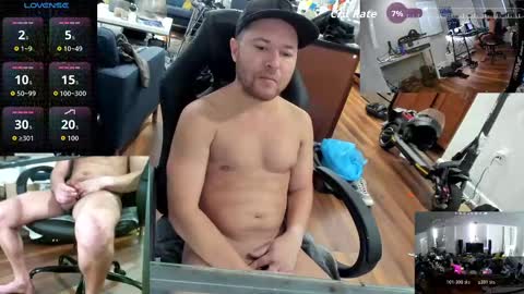 Aaron Skye online show from October 26, 7:35 pm