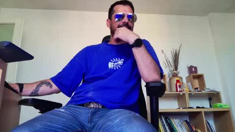 Aaron online show from May 26, 4:57 pm