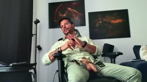 Aaron online show from July 2, 2:22 pm