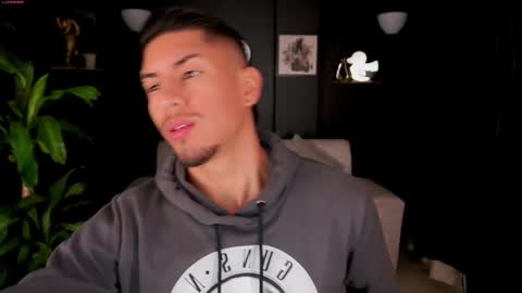 AARON  online show from September 19, 11:58 am