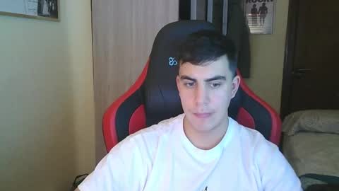 aaronlavine online show from February 10, 5:30 pm