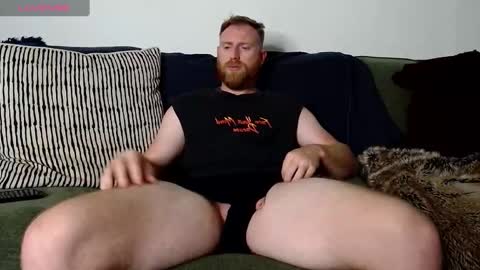 Snapshot of aaronstone_ chatting on December 3, 8:44 am Scrufffypup online show from December 3, 8:44 am